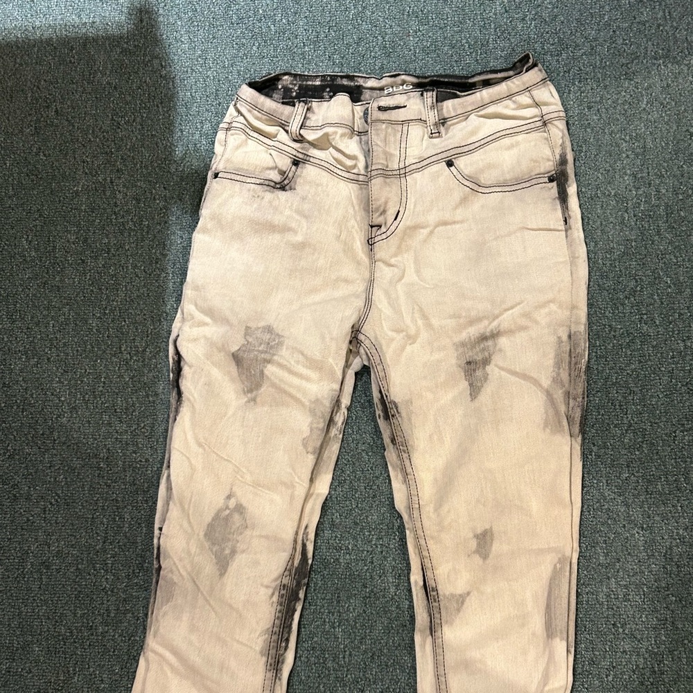 BDG trendy flattering jeans